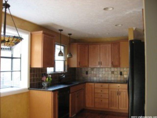 2668 E Toni Cir, Cottonwood Heights, UT 84121 — photo 2