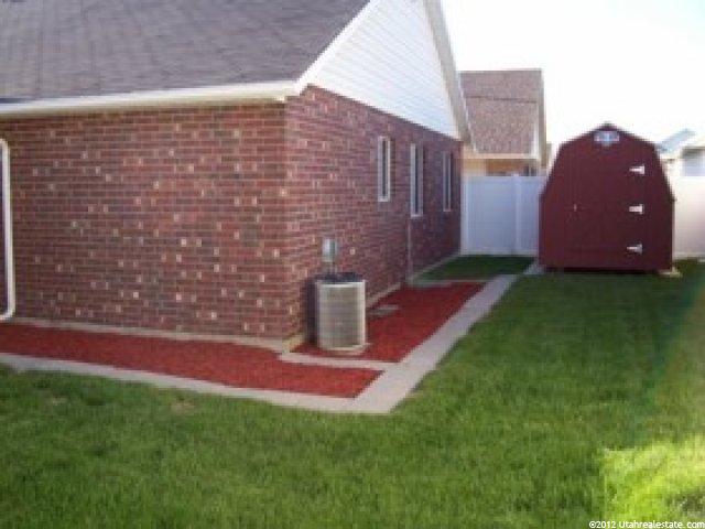 1596 N 950 W, Clinton, UT 84015 — photo 2