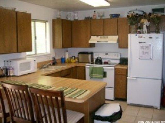 122 E 1420 S, Farmington, UT 84025 — photo 2