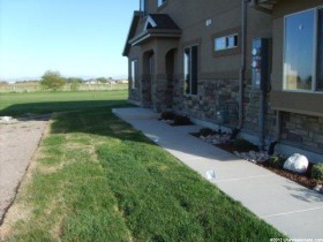 125 Hillsborough Dr, Pleasant View, UT 84414 — photo 4