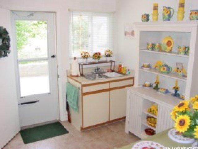 326 N 800 E, Genola, UT 84655 — photo 10