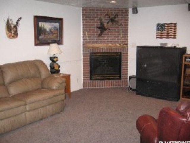 294 W 300 S, Hyrum, UT 84319 — photo 8
