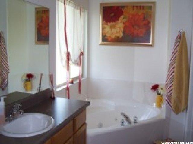 856 W 2150 S, Woods Cross, UT 84087 — photo 8