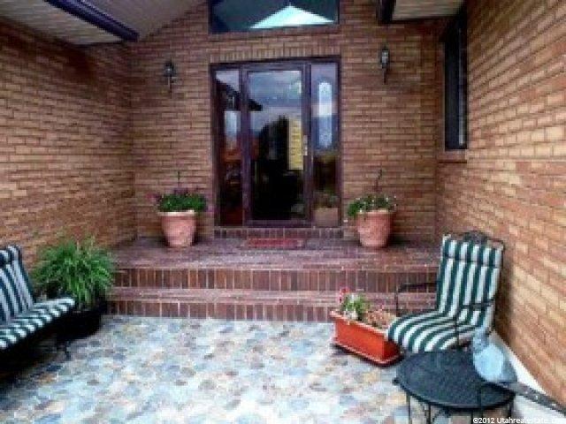 9518 S 3770 W, South Jordan, UT 84095 — photo 2