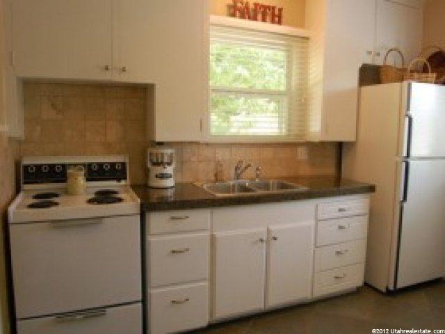 2500 Highland Dr, Salt Lake City, UT 84106 — photo 3
