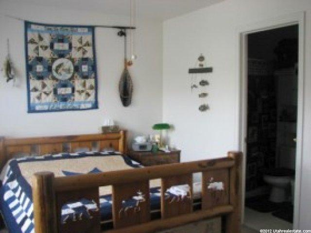 1988 N 2225 W, Clinton, UT 84015 — photo 6