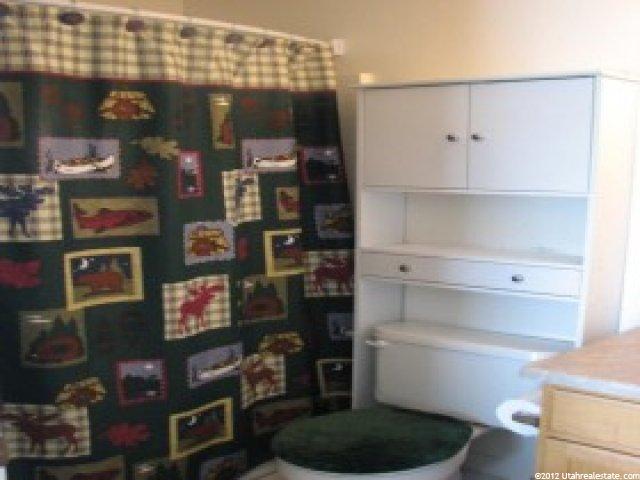 1988 N 2225 W, Clinton, UT 84015 — photo 7