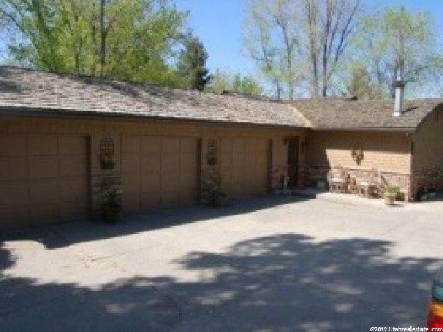 2574 E Valley View Ave, Holladay, UT 84117 — photo 2