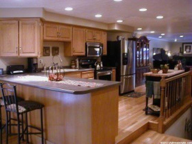2574 E Valley View Ave, Holladay, UT 84117 — photo 4