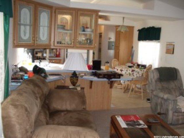 653 E Main St, Grantsville, UT 84029 — photo 8