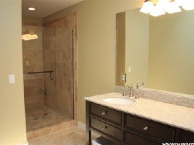 2546 Lincoln Ln, Holladay, UT 84124 — photo 10