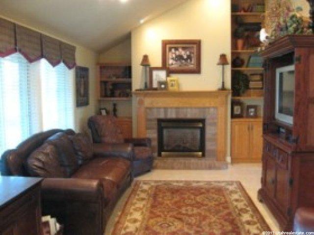 915 Edgewood Dr, South Ogden, UT 84403 — photo 8