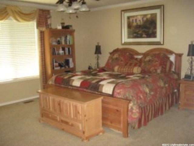 915 Edgewood Dr, South Ogden, UT 84403 — photo 9