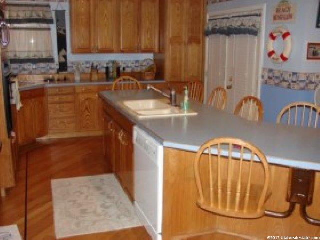935 Diana Hills Way, Sandy, UT 84094 — photo 4