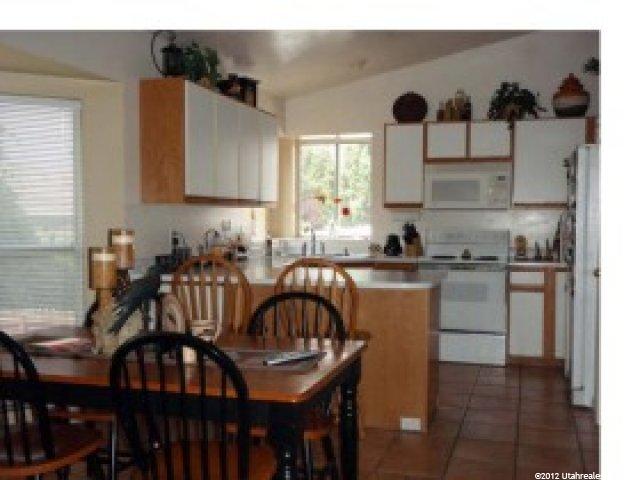 8730 Alta Cove Dr, Sandy, UT 84093 — photo 4