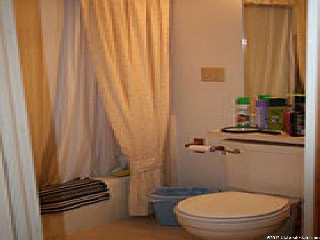 1608 Fieldcrest Ln, Holladay, UT 84117 — photo 4