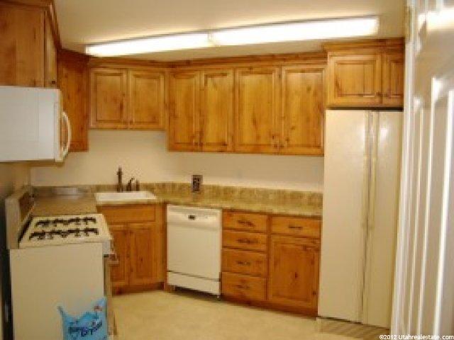 360 E 1825 N, Centerville, UT 84014 — photo 11