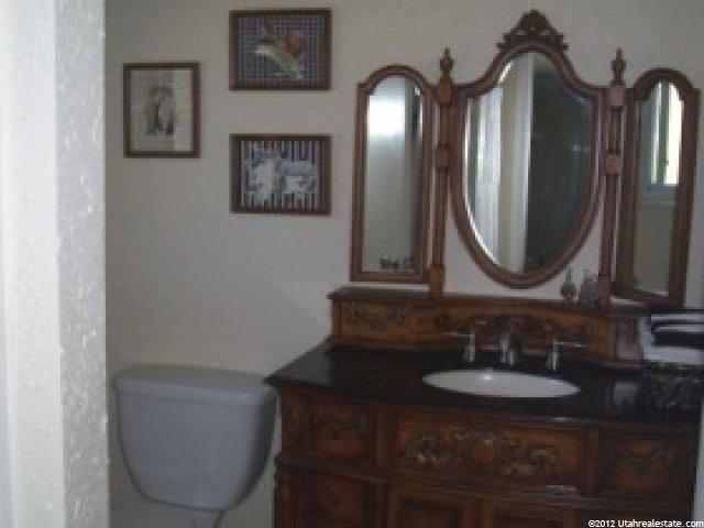 4650 S 2325 W, Roy, UT 84067 — photo 9