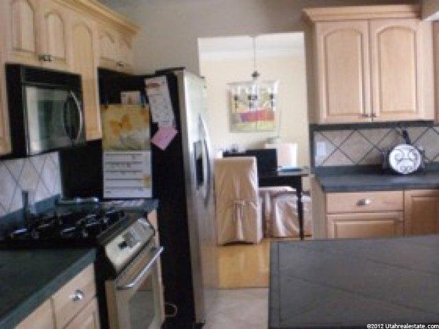 2506 E 6600 S #B, Cottonwood Heights, UT 84121 — photo 9