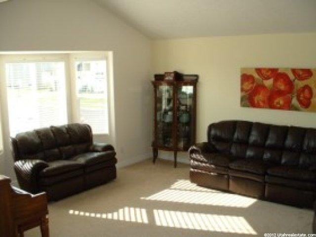 298 Wrangler Rd, Farmington, UT 84025 — photo 2