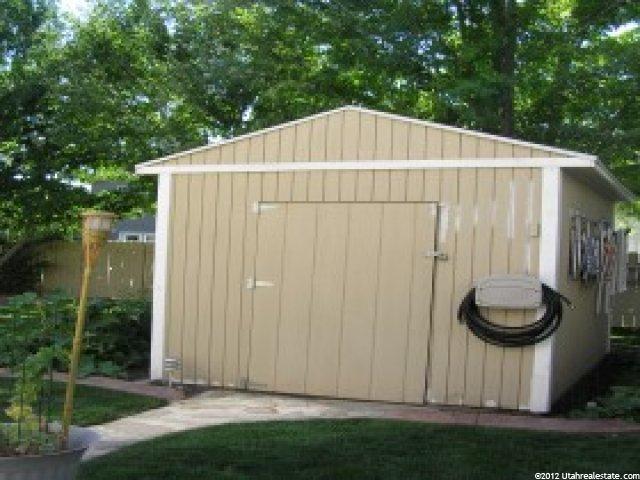 330 S 950 E, Layton, UT 84041 — photo 7