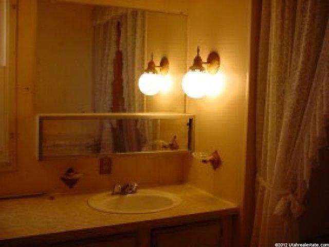 3800 S 1900 W #150, Roy, UT 84067 — photo 8