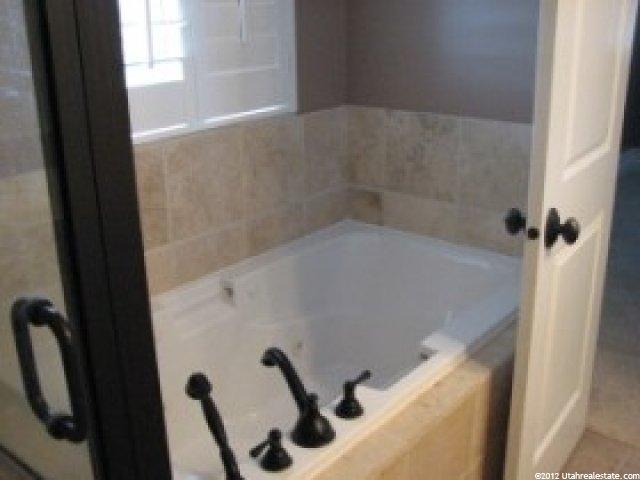 2982 W 2300 N, Clinton, UT 84015 — photo 8