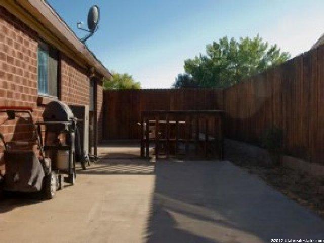 1756 Matthew Dr, Layton, UT 84041 — photo 2
