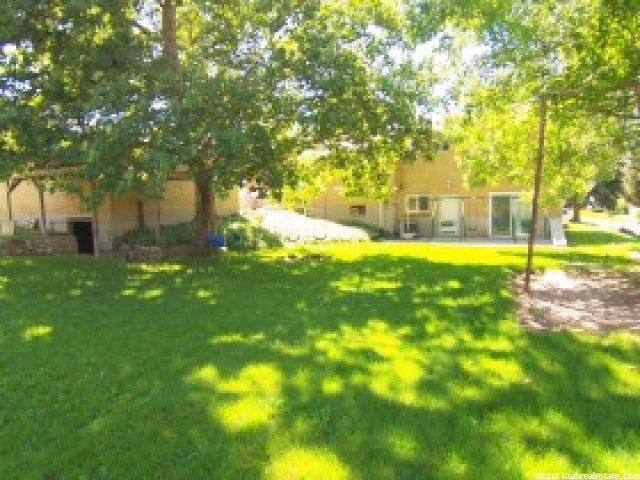 698 W 3300 S, Bountiful, UT 84010 — photo 2