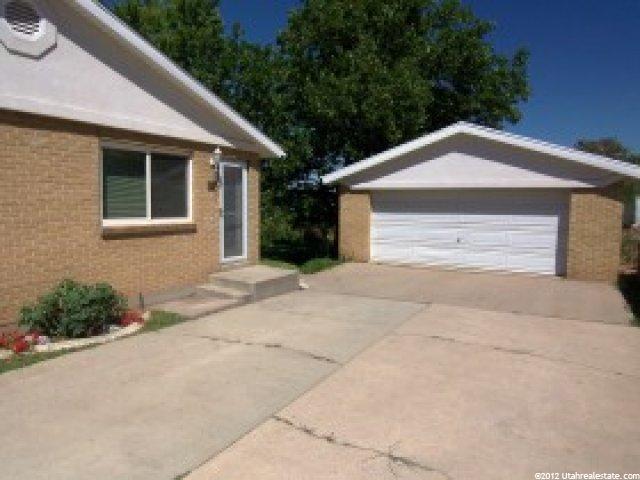 698 W 3300 S, Bountiful, UT 84010 — photo 6