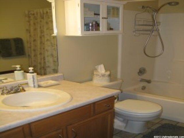 1222 N 2525 W, Layton, UT 84041 — photo 10