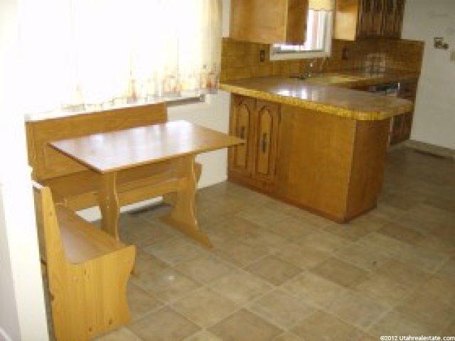 621 W 2300 N, Clinton, UT 84015 — photo 2