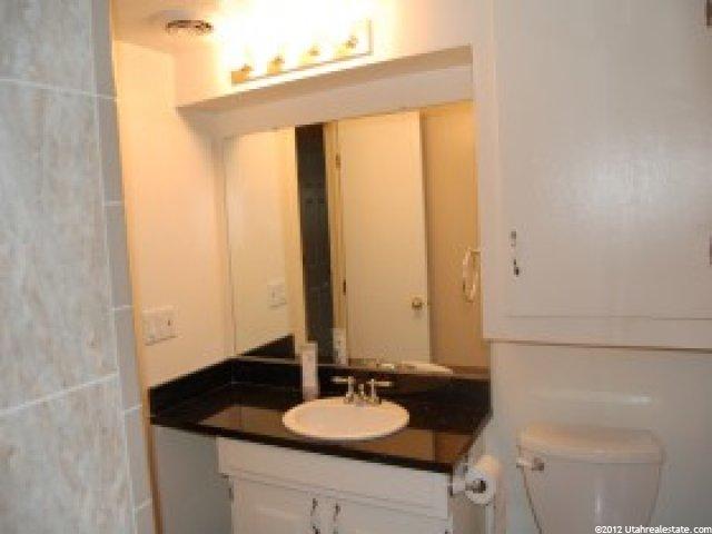 1327 N Main St E, Farmington, UT 84025 — photo 8