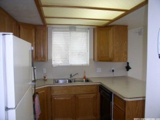 1406 E Cherry Ln, Layton, UT 84040 — photo 2