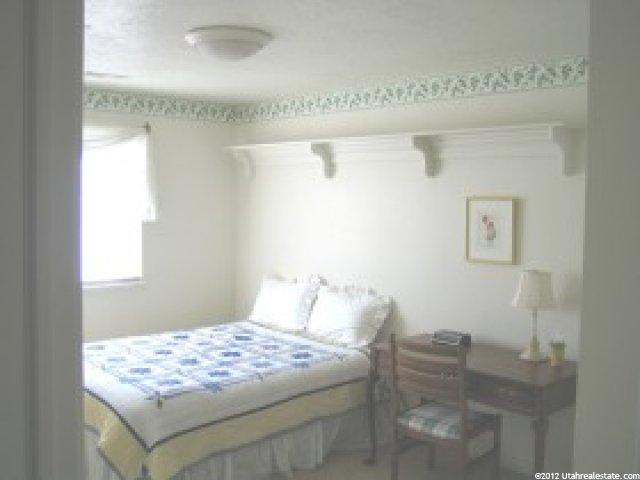 584 W 1875 N, Centerville, UT 84014 — photo 12