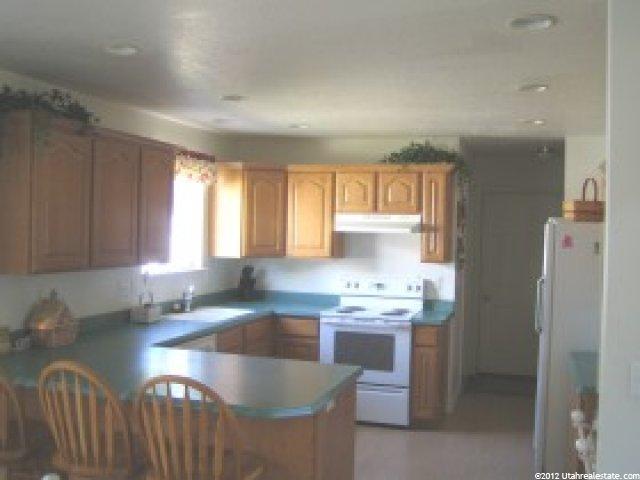 584 W 1875 N, Centerville, UT 84014 — photo 6