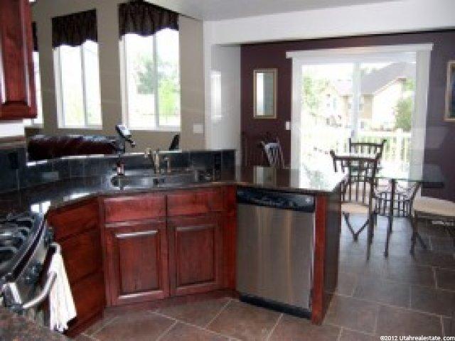 592 W 3550 S, Riverdale, UT 84405 — photo 7