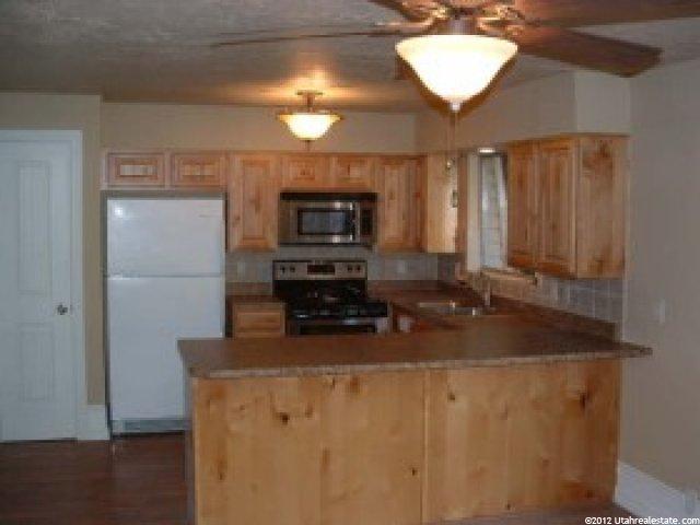 859 Spartan Dr, Sandy, UT 84094 — photo 2