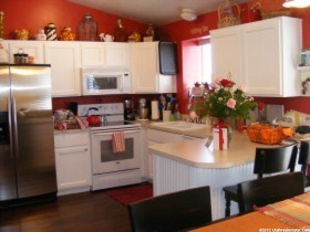 129 N 875 W, Layton, UT 84041 — photo 2