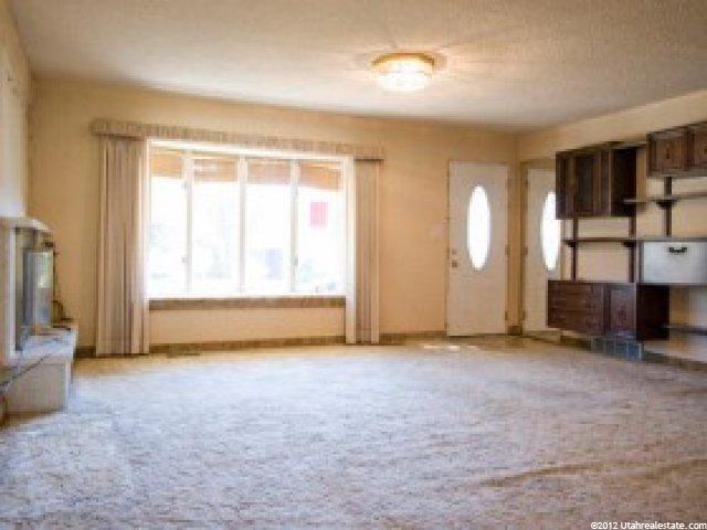 323 E Saunders St, Murray, UT 84107 — photo 2