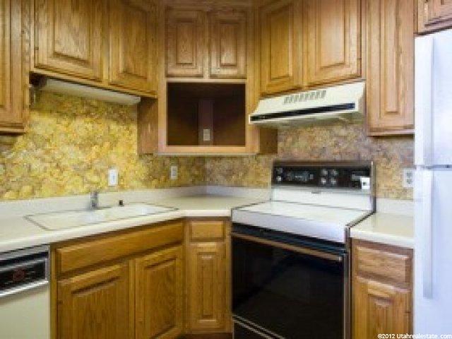 323 E Saunders St, Murray, UT 84107 — photo 4