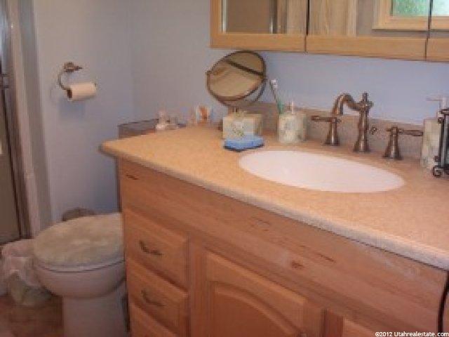 5274 S 3100 W, Roy, UT 84067 — photo 6
