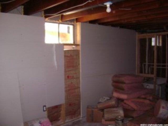 417 W 870 N, Sunset, UT 84015 — photo 9