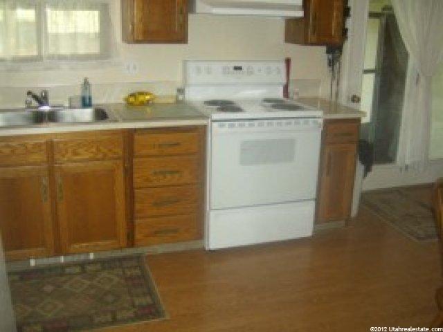 967 E Gordon Ave, Layton, UT 84040 — photo 3
