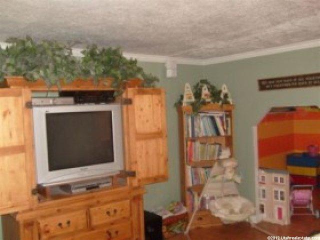 1668 N 2850 W, Clinton, UT 84015 — photo 5