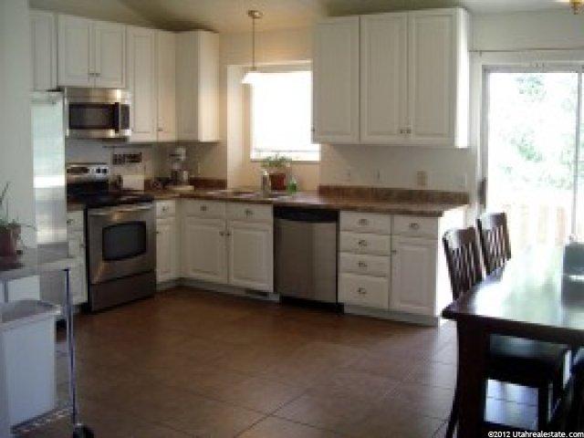 241 W 1675 N, Layton, UT 84041 — photo 2