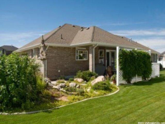 5552 S 150 E, Washington Terrace, UT 84405 — photo 4