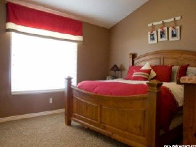 5552 S 150 E, Washington Terrace, UT 84405 — photo 9