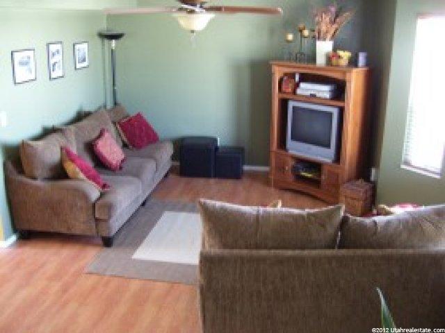 2101 W 1630 N, Clinton, UT 84015 — photo 2