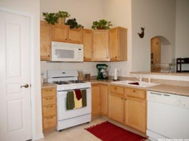 10 E Courtyard Ln S, Centerville, UT 84014 — photo 3